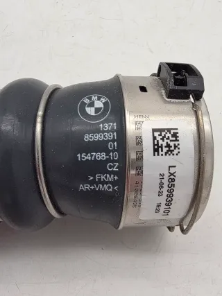 Original BMW G30 G31 G05 G06 G11 G07 30d 40d Ladeluftleitung 13718599391 - Bild 2
