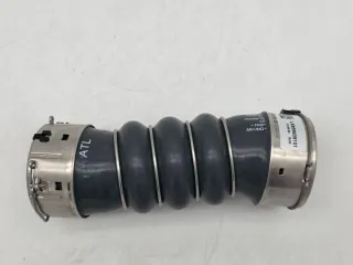 Original BMW G30 G31 G05 G06 G11 G07 30d 40d Ladeluftleitung 13718599391 - Bild 3